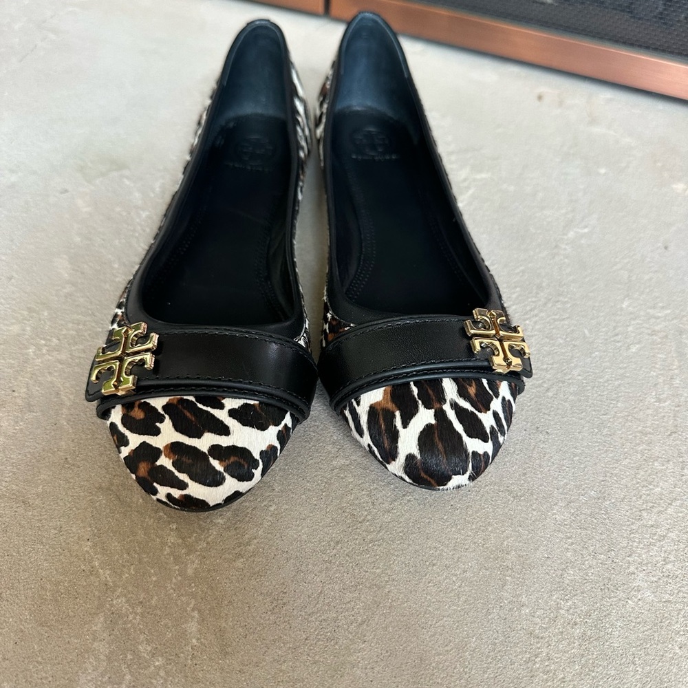 NIB Tory Burch Reva Leopard Flat